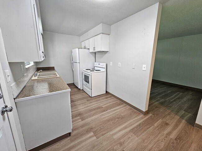 Building Photo - 17115