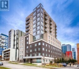 Building Photo - 246-246 Lester St