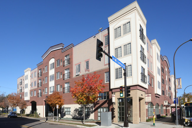 Foto del edificio - Monroe Village Senior Apartments