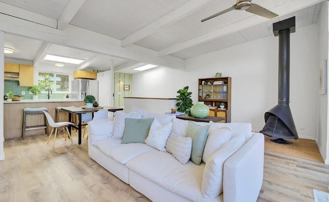 Building Photo - 317 Seymour Ln