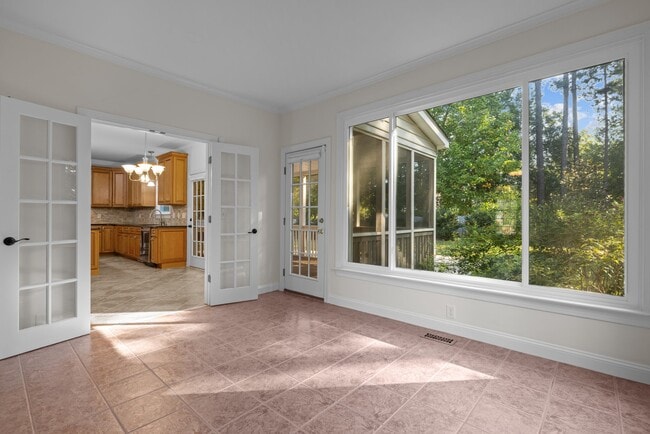 Foto del edificio - 2406 Flints Pond Cir
