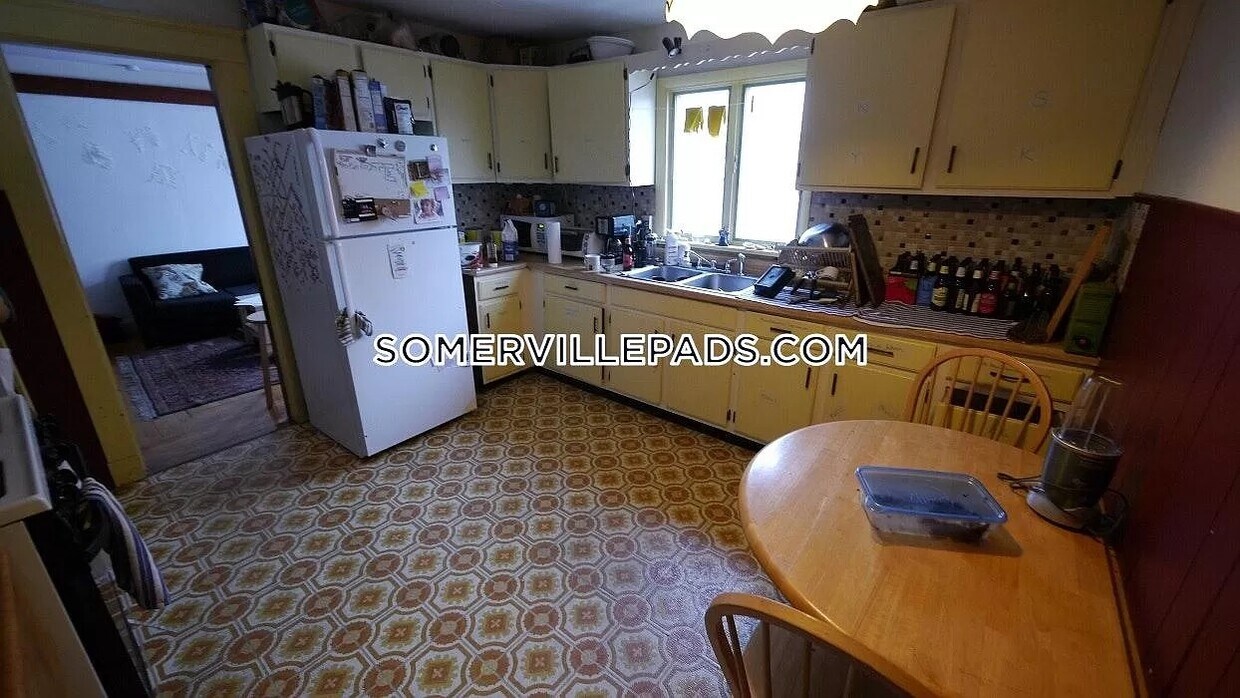 28 Whitman St Unit 2, Somerville, MA 02144 Apartments in Somerville