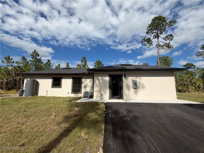 Foto del edificio - 4141 Everglades Blvd S