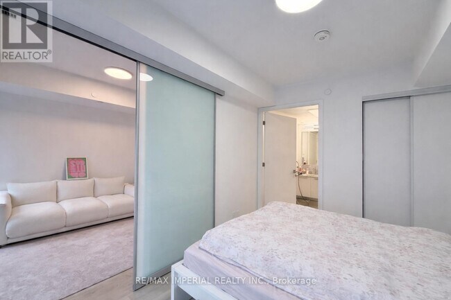 Photo du bâtiment - 3 Gloucester St