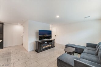 Building Photo - 10778 Ditchburn Ct