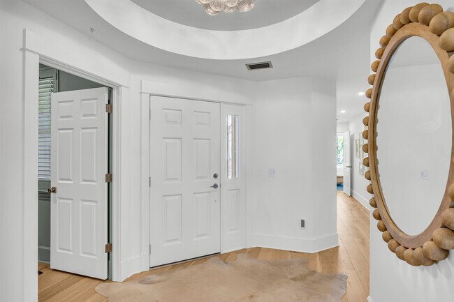 Foto del edificio - 807 Harborshore Dr