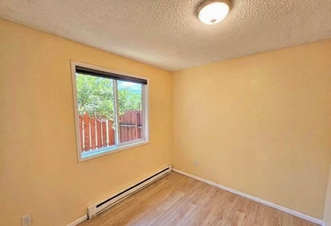 Foto del edificio - 1202 4th Ave