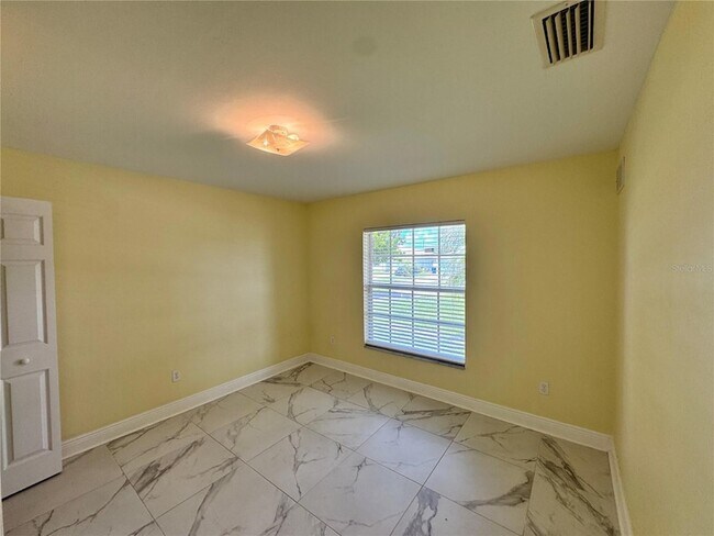 Foto del edificio - 4525 26th St SW