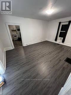 Building Photo - 103 Shuter St