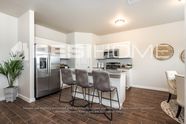 Photo - 960B Elowyn St (Edmond, OK) House