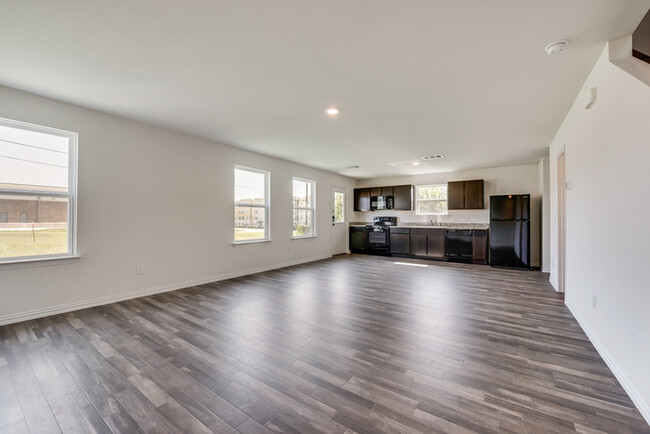 Building Photo - 5008 Cowden St
