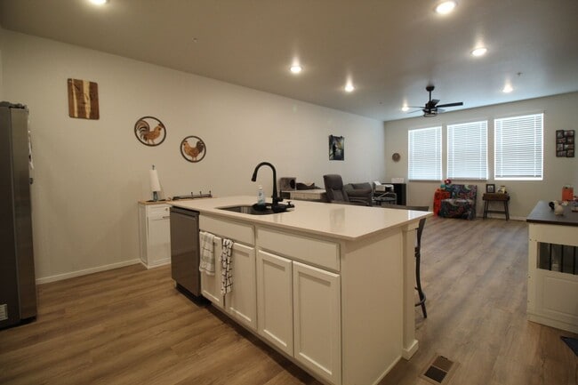 Building Photo - Great Condo in Fort Collins