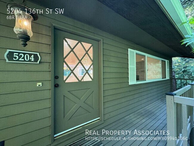Foto del edificio - 5204 136th St SW