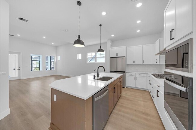 Foto del edificio - 7267 Kodiak Ln