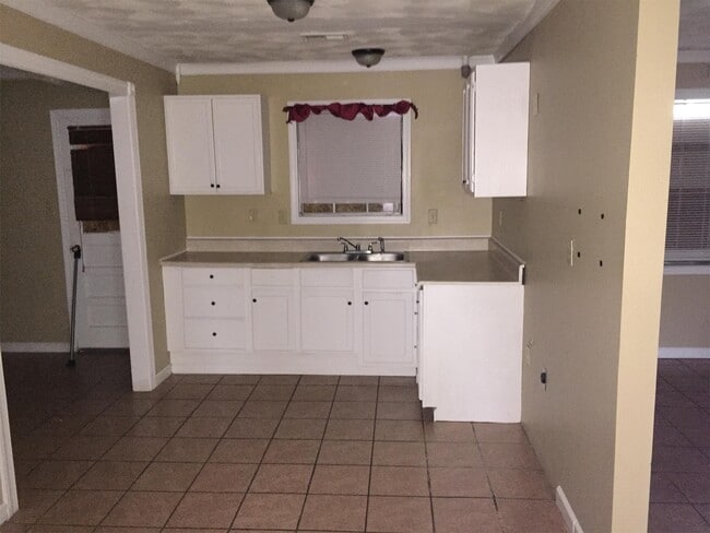 Photo - 3895 St Elmo Ave House