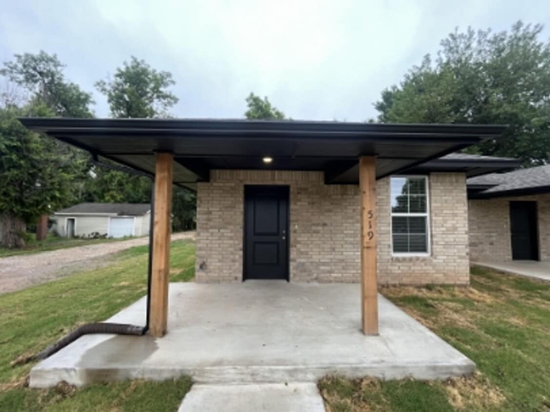 Primary Photo - New 2-Bed, 2-Bath Duplex in Chickasha – Move-In Ready!