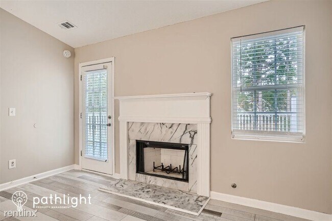 Building Photo - 5 br, 3 bath House - 2735 Fort Apachee Tra...