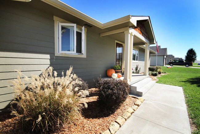 Building Photo - 1138 St Patricks Dr