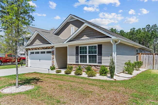 Building Photo - 680 Aurora Pl