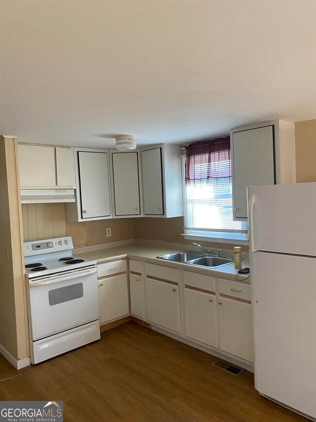 Foto del edificio - 103 Juniper Ln