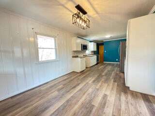 Building Photo - 802 Burks Hill Rd