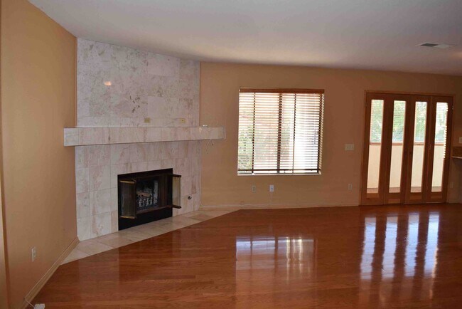 Foto del edificio - 2657 Cazadero Dr