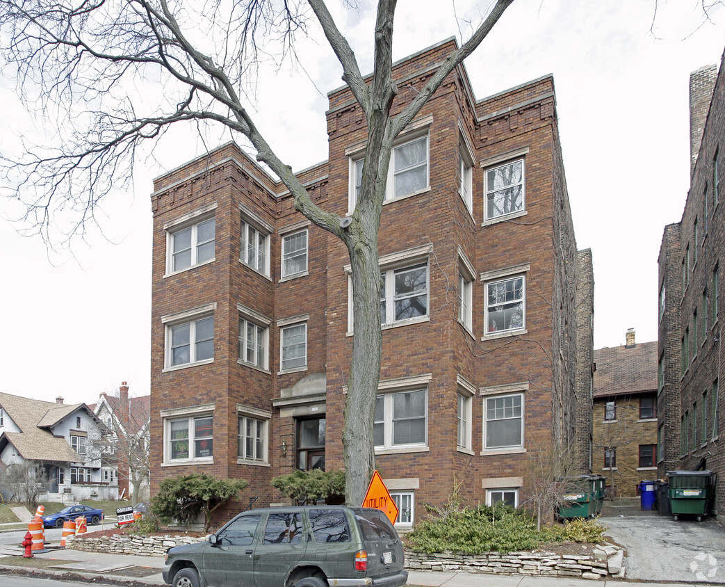 Building Photo - 1902 E Linnwood Ave