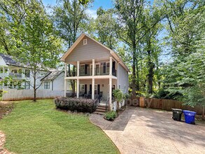 Building Photo - 149 Blythe Dr