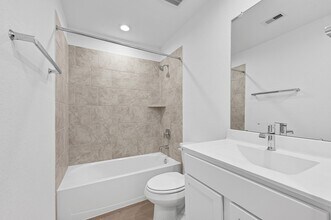 Building Photo - 30034 Foxtail Pne Ct