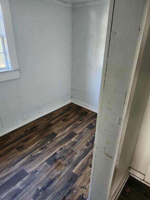 Building Photo - 2 Bedrooms 1 Bathroom