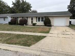 Building Photo - 402 Rolling Green Dr Building Photo - 402 Rolling Green Dr