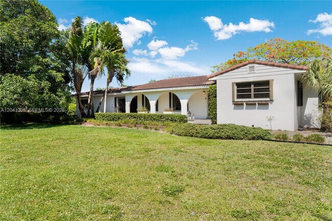 Foto del edificio - 8480 SW 66th St
