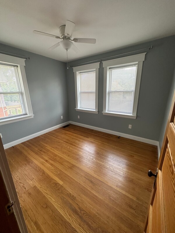 Foto del edificio - 3925 Forest Ave