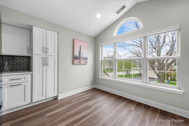 Building Photo - 422 Cromwell Cir