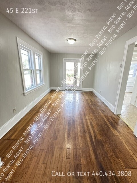 Building Photo - 45 E 221st St