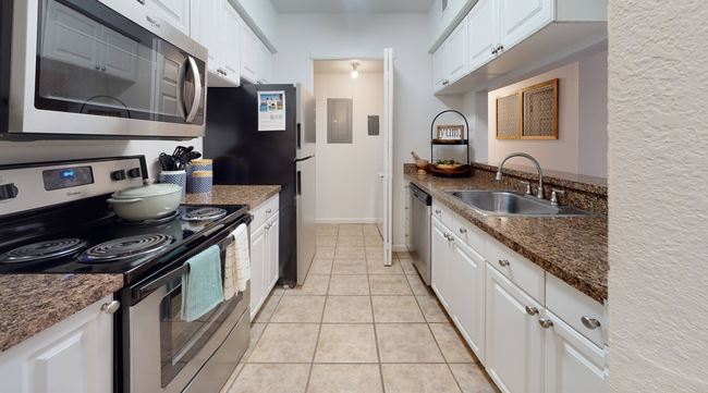 Building Photo - 2770 Upper Ridge Dr
