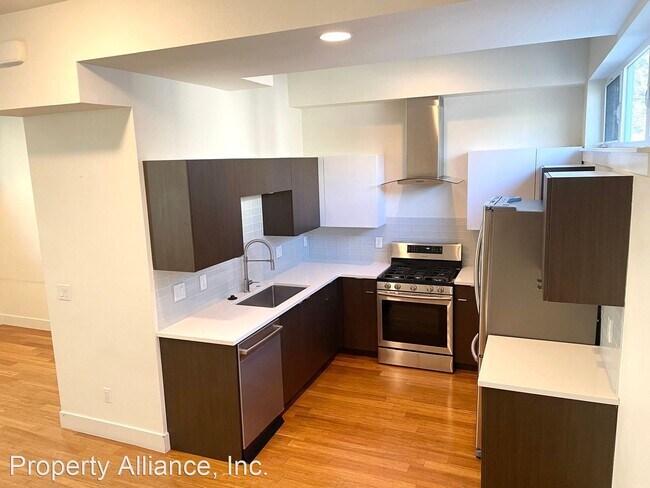 Foto del edificio - 1 br, 3 bath House - 1258 Perry Street