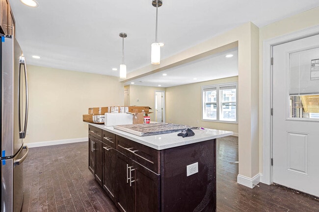 Building Photo - 70-72 Stanley Ave. Unit 72