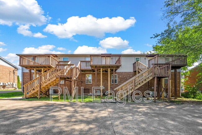 Foto del edificio - 3284 Tower Dr