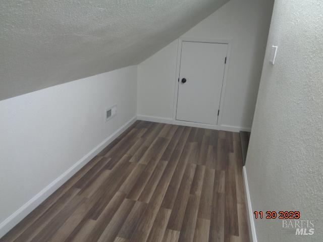 Foto del edificio - 720 Devonshire Ct