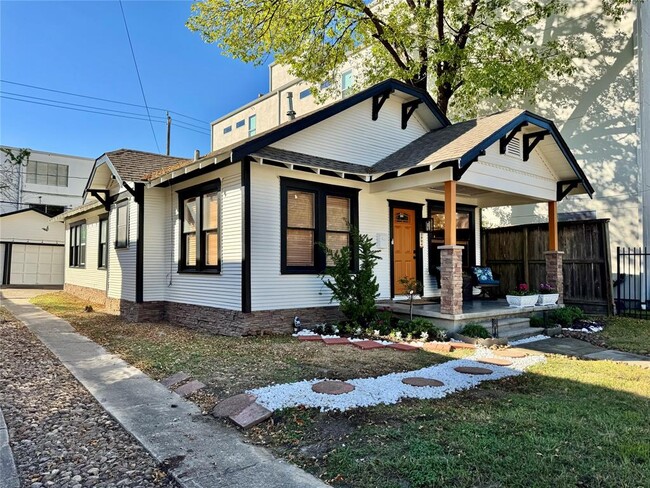 Building Photo - 1904 McDuffie St