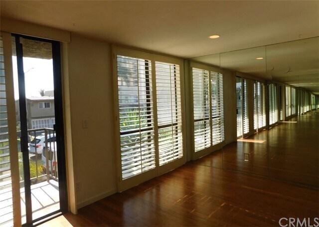 Foto del edificio - 1803 E Ocean Blvd