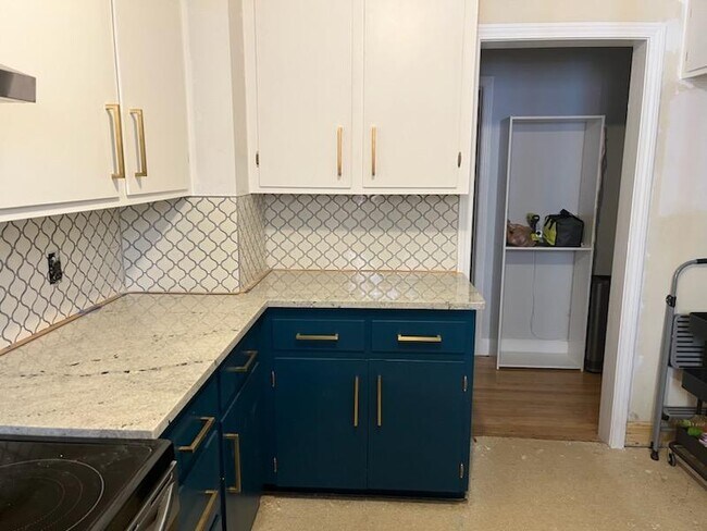 Building Photo - LaSalle