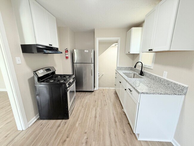 Foto del edificio - Freshly Renovated Single Family Home In Detroit Ready For Section 8 Lease!