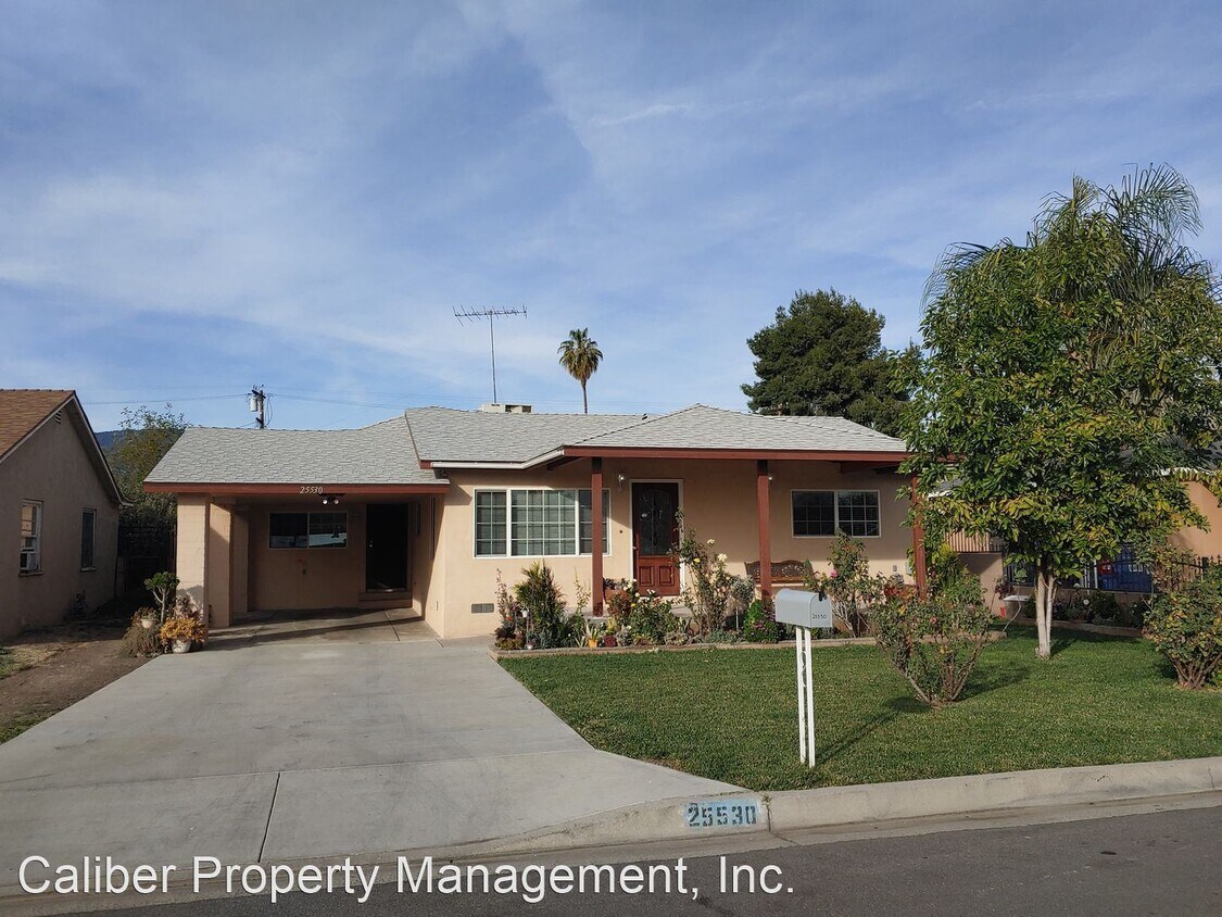 Foto principal - 4 br, 2 bath House - 25530 Amanda St.