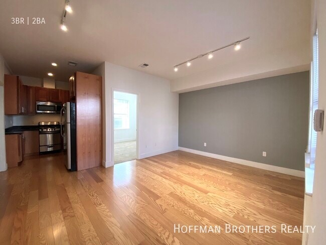 Building Photo - 320 Capp St San Francisco, CA 94110