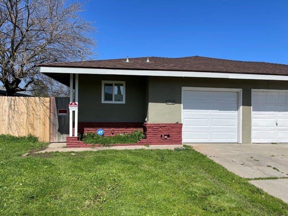 7735 Loucreta Dr, Sacramento, CA 95828 House Rental in Sacramento, CA
