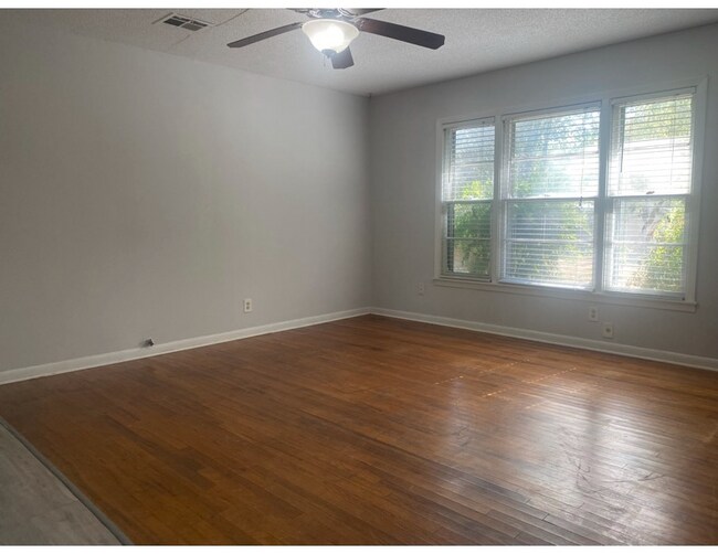 Foto del edificio - 1513 Berkshire St