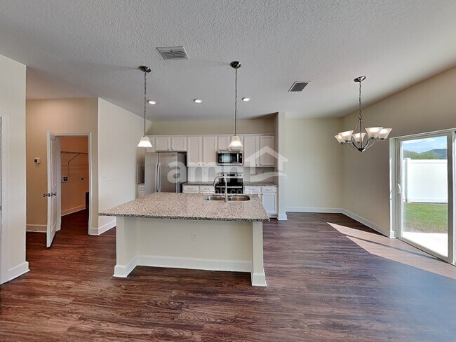 Foto del edificio - 4714 Reisswood Loop