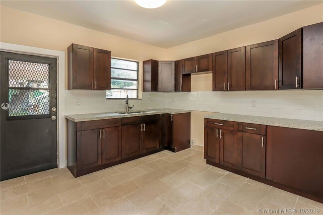 Building Photo - 2300 NW 95th St